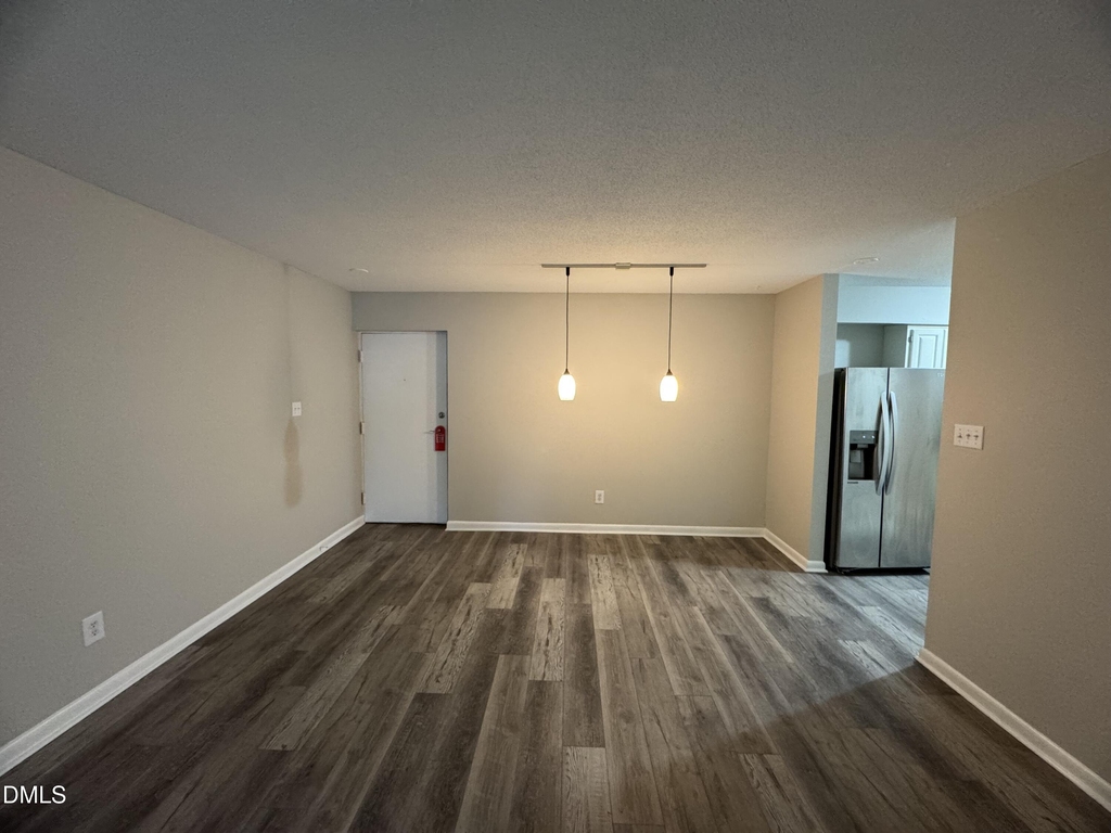 533 Pine Ridge Place - Photo 7