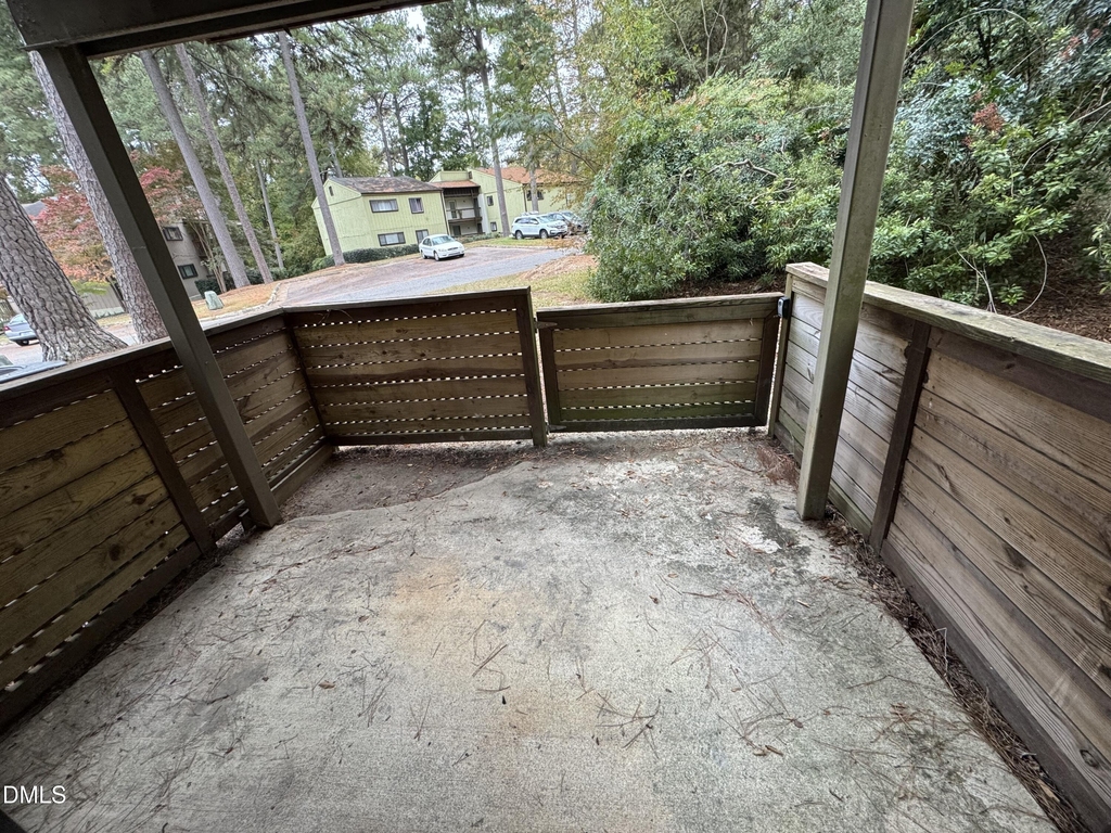 533 Pine Ridge Place - Photo 14