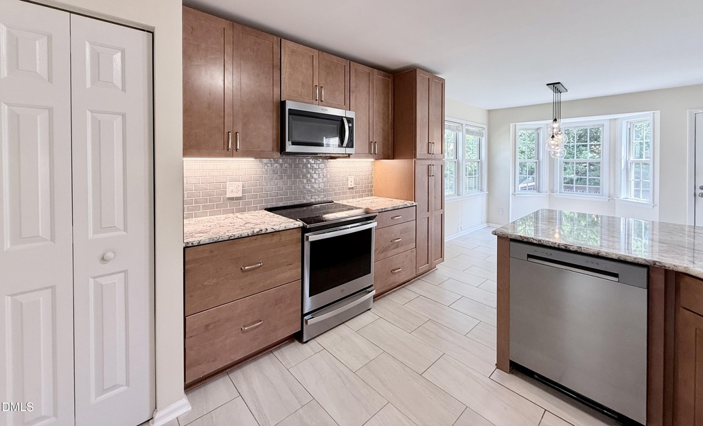 2729 E Shoreham Street - Photo 7