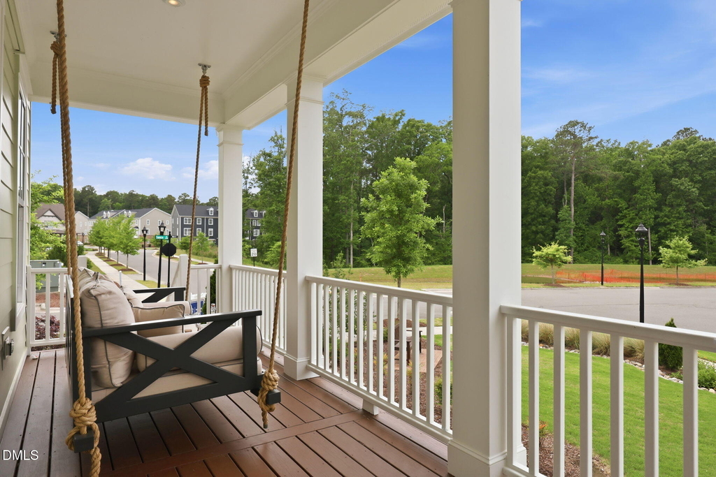 1017 Whistler Street - Photo 1