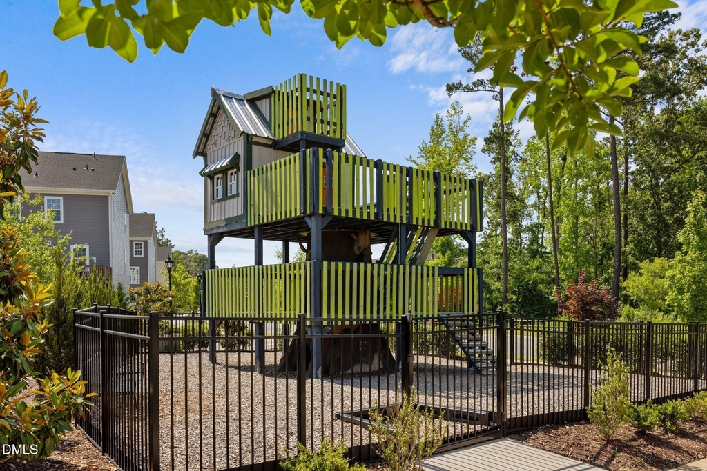 1017 Whistler Street - Photo 71