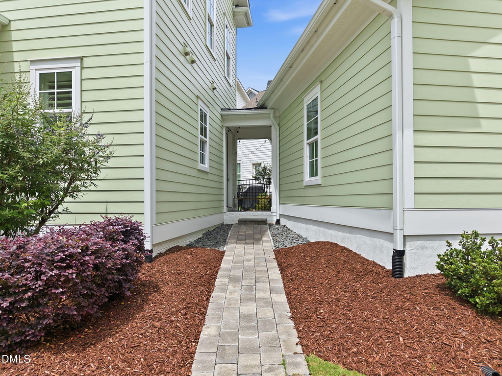1017 Whistler Street - Photo 60