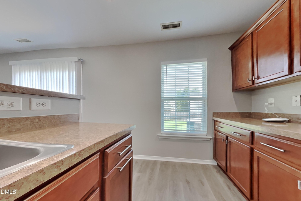 514 Kerriann Lane - Photo 5