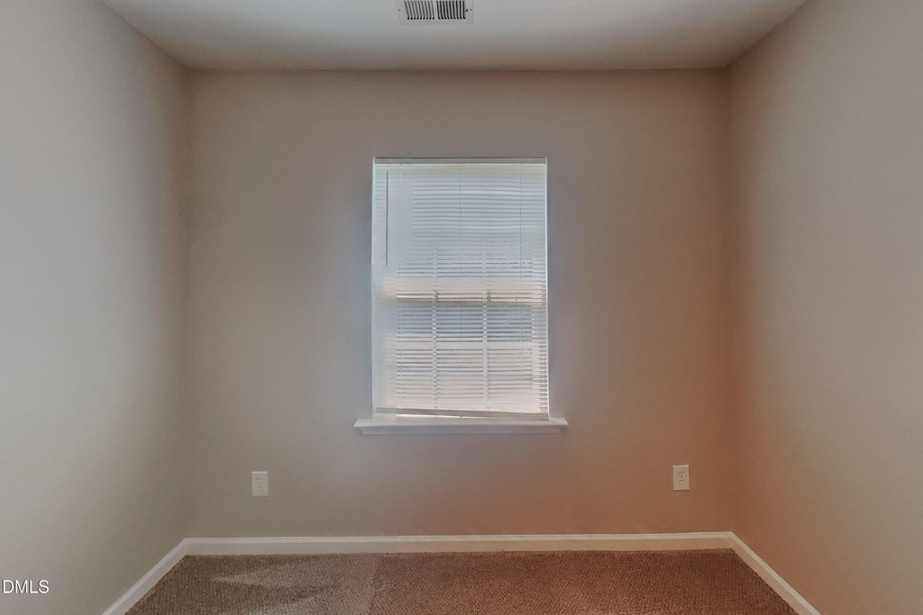 910 Statler Drive - Photo 9