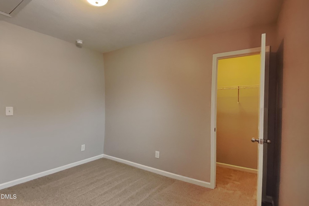 427 Randolph Drive - Photo 11