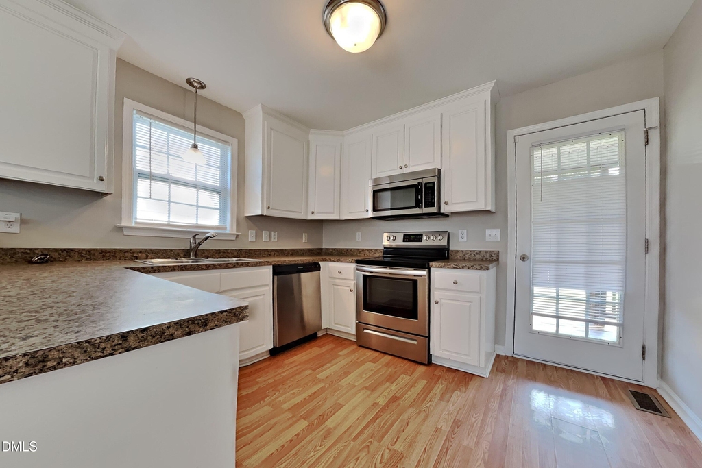 51 Bear Oak Drive - Photo 5