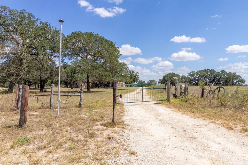 9729 Fm 775 - Photo 1
