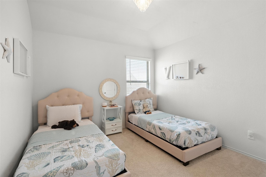 211 Brookside St - Photo 21