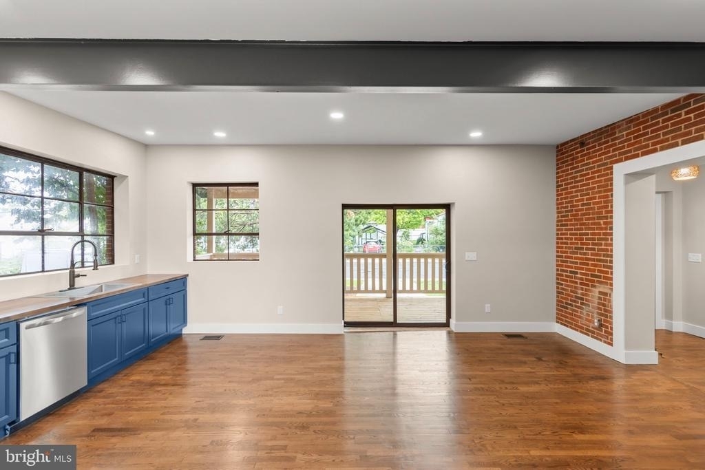 903 Orchard Avenue - Photo 9
