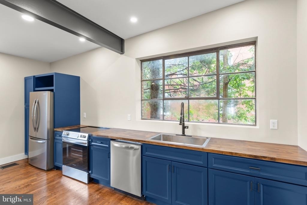 903 Orchard Avenue - Photo 12