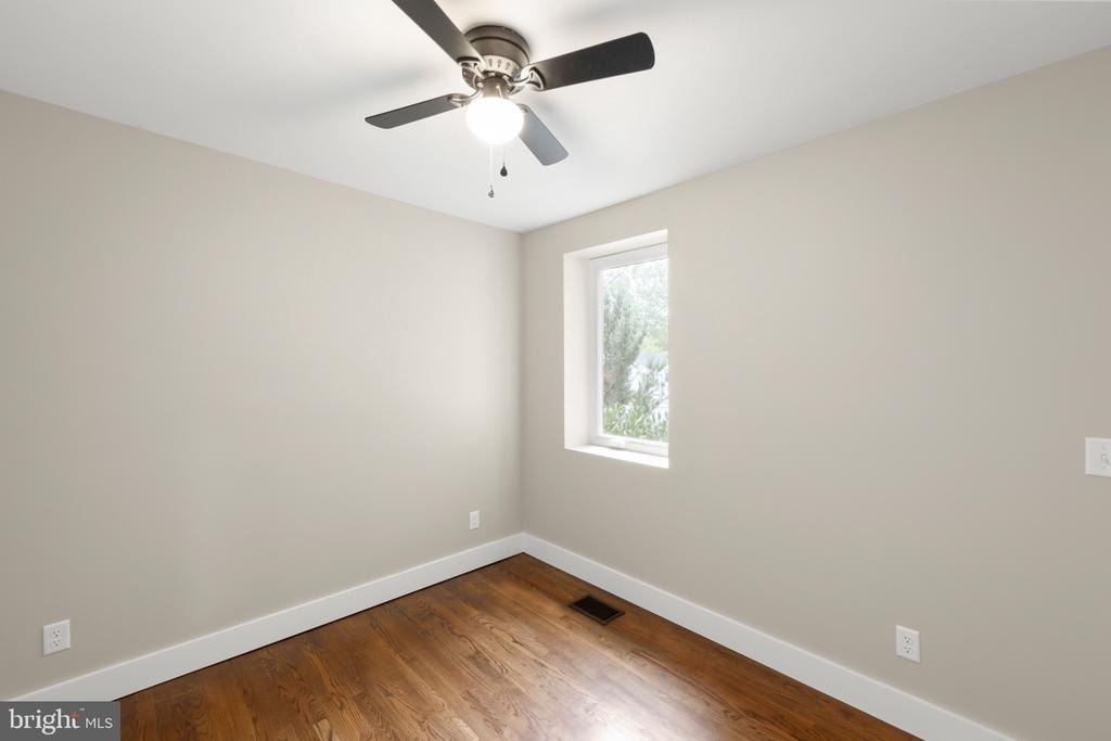903 Orchard Avenue - Photo 17