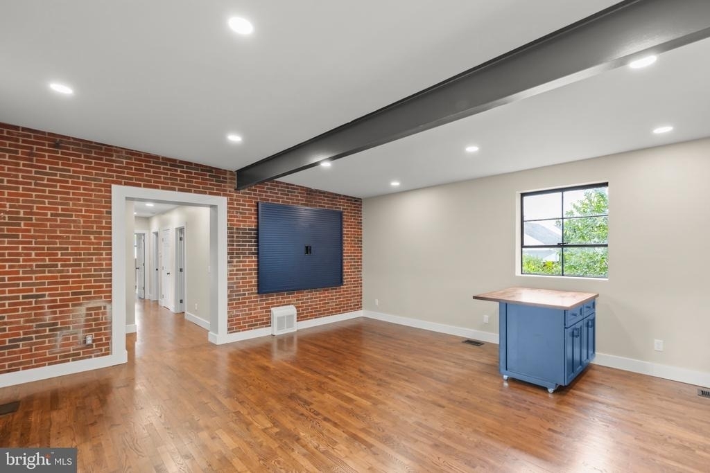 903 Orchard Avenue - Photo 8