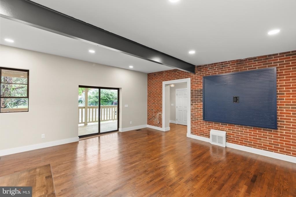 903 Orchard Avenue - Photo 10