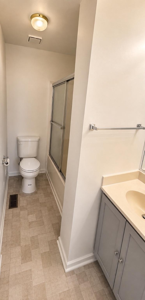203 W Park Drive - Photo 1