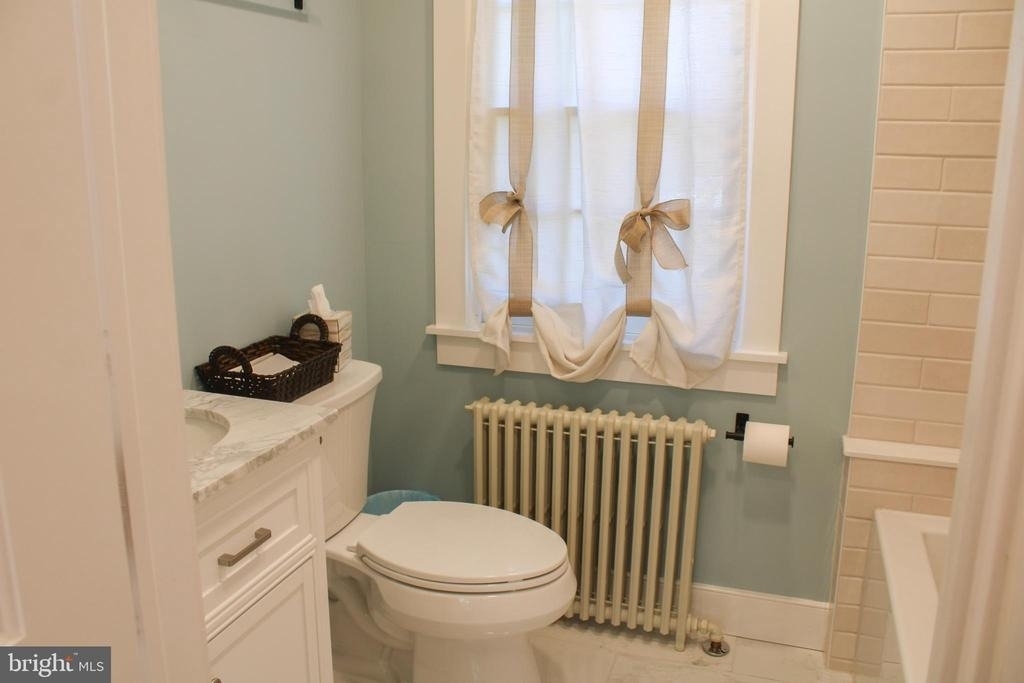 242 Fort Bowman Road - Photo 8