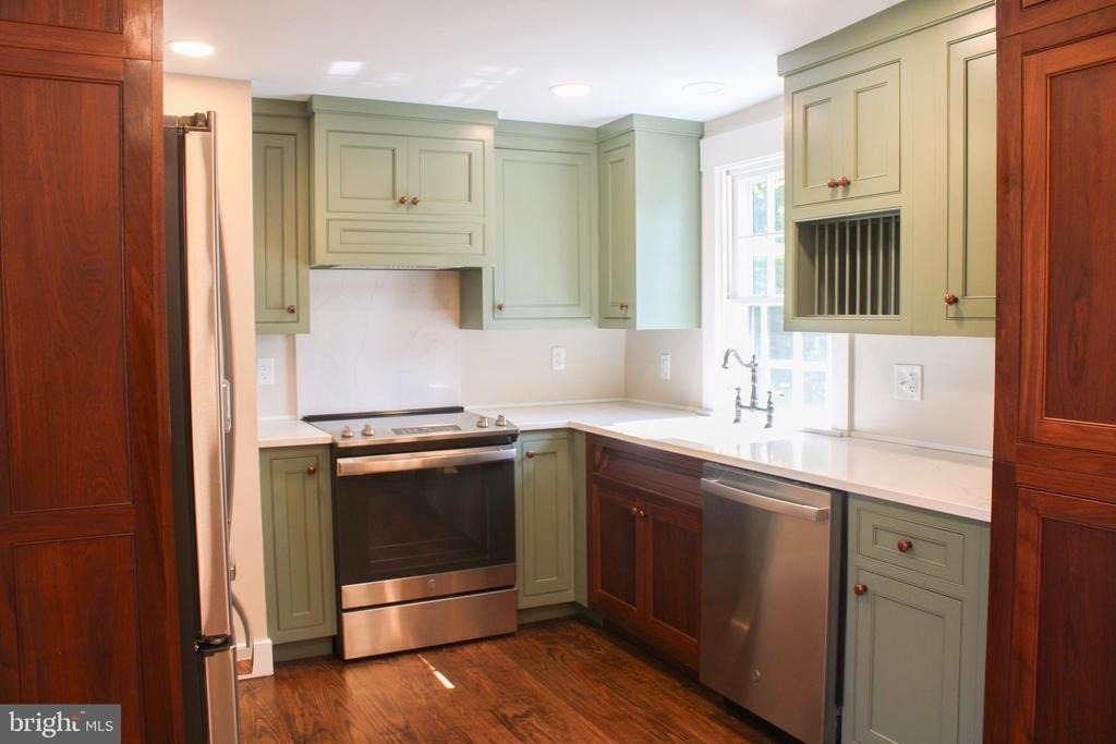 242 Fort Bowman Road - Photo 3
