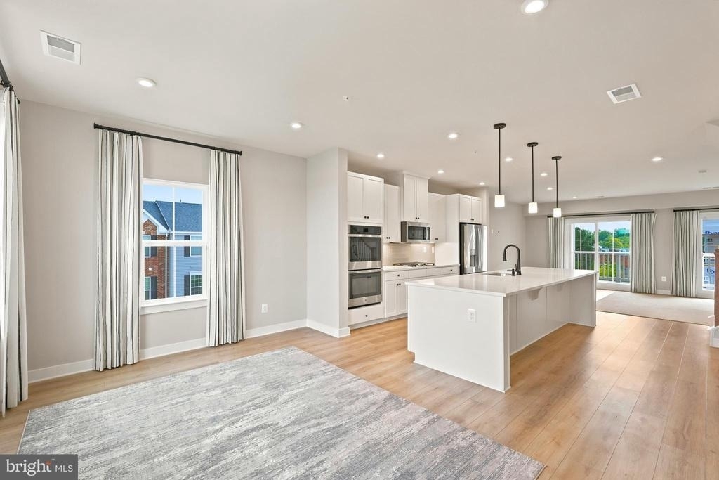8046 Williamson Boulevard Ne - Photo 8