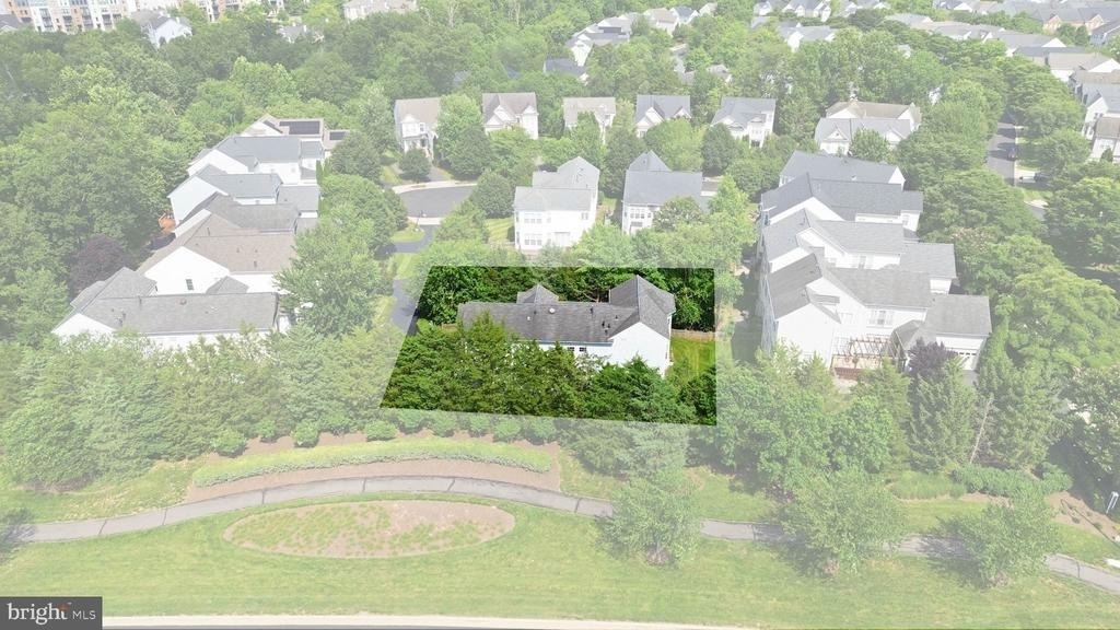 21817 Wingfoot Court - Photo 0