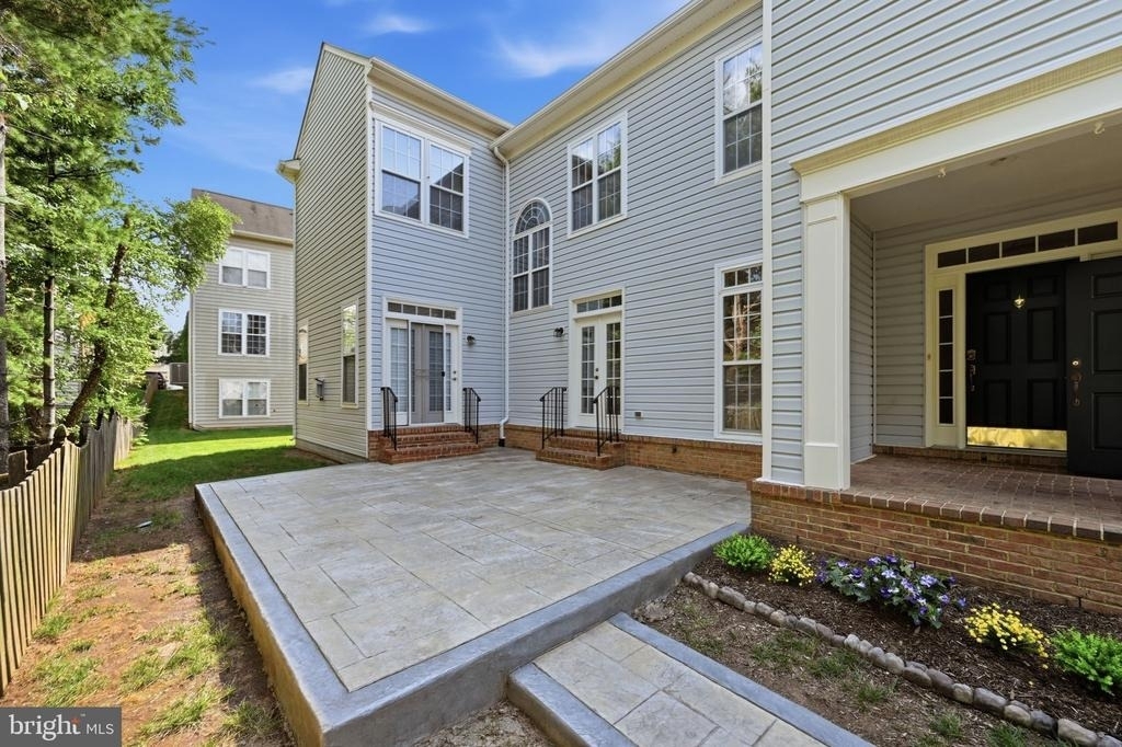 21817 Wingfoot Court - Photo 10