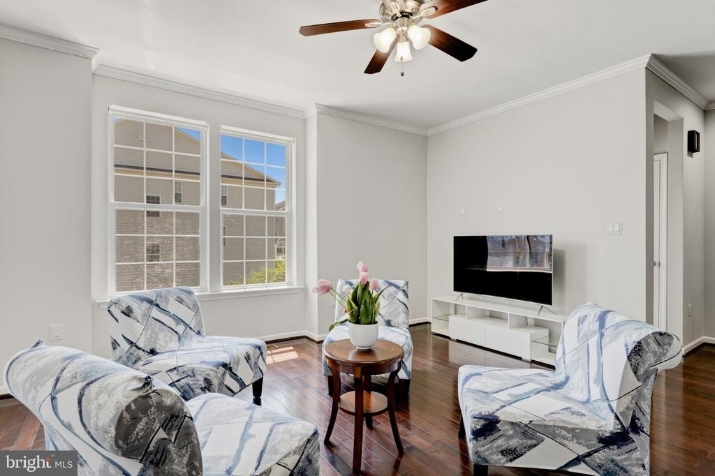 24837 Mason Dale Terrace - Photo 5