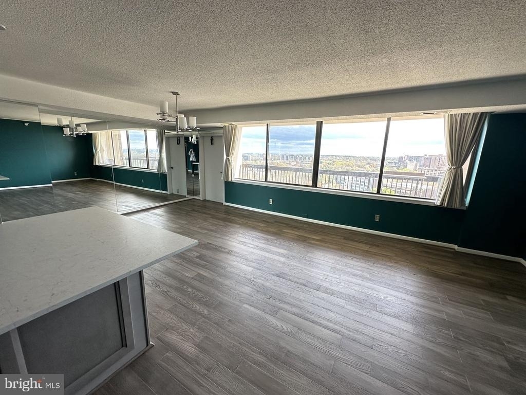 3709 S George Mason Drive - Photo 6