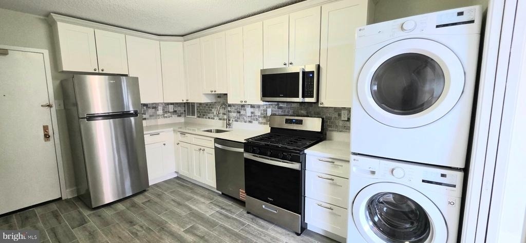 3705 S George Mason Drive - Photo 17