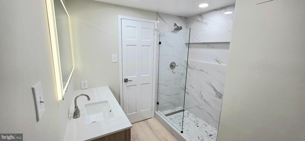 3705 S George Mason Drive - Photo 5