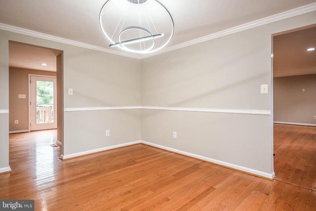 9627 Locust Hill Drive - Photo 18