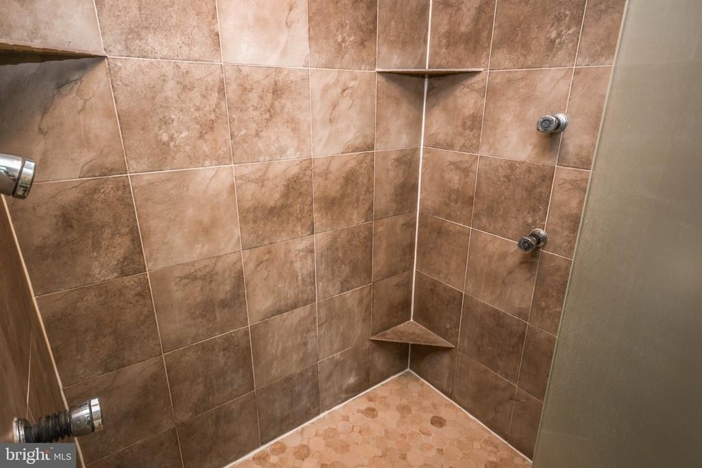 9627 Locust Hill Drive - Photo 33