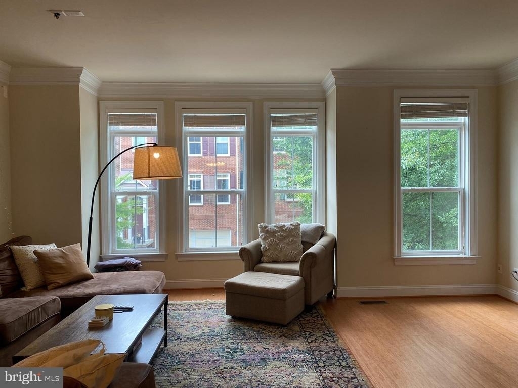 9532 Canonbury Square - Photo 22