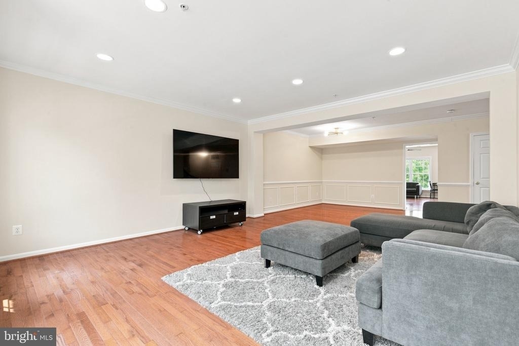 4523 Whittemore Place - Photo 8