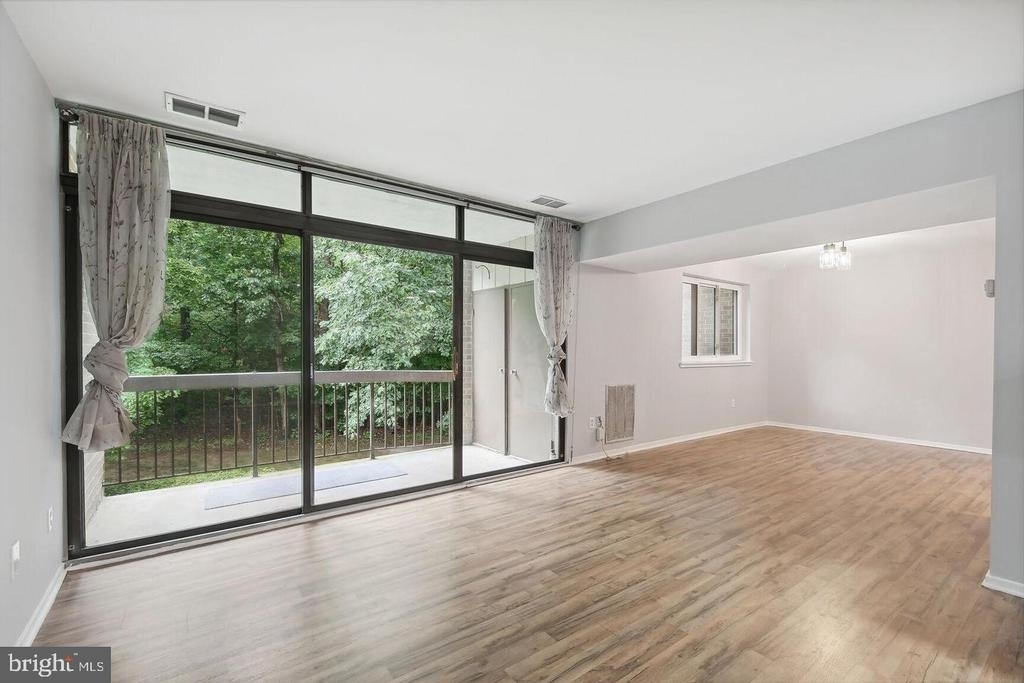 1635 Parkcrest Circle - Photo 9