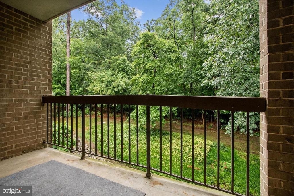 1635 Parkcrest Circle - Photo 10