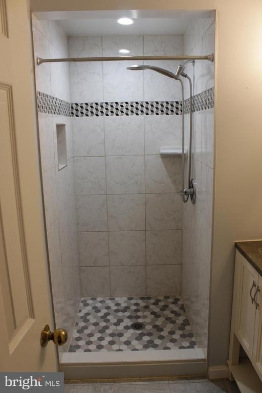 9685 Woodhenge Court - Photo 19