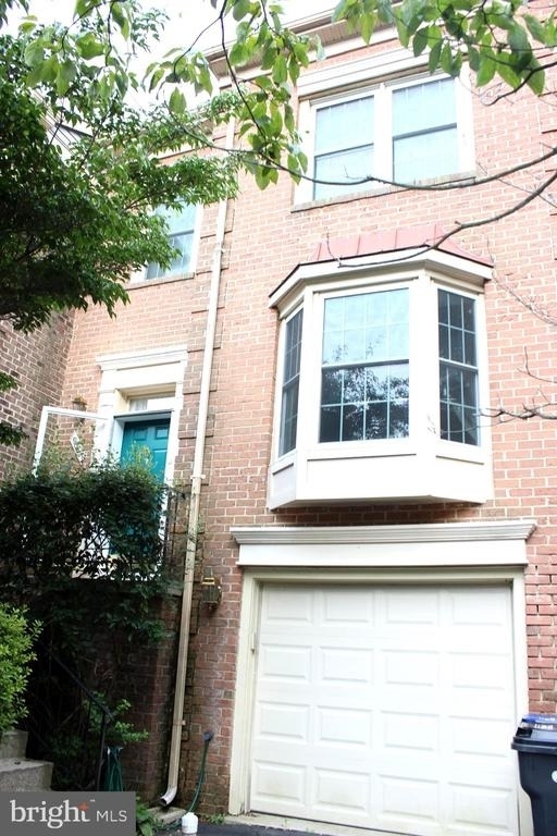 9685 Woodhenge Court - Photo 0