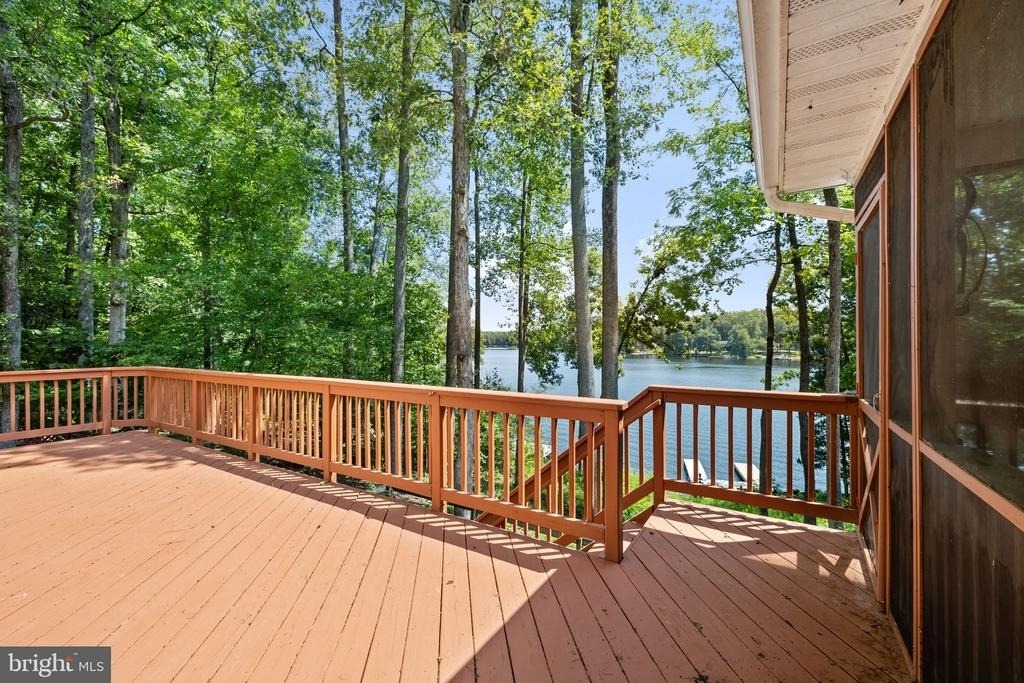 686 Lake Caroline Drive - Photo 31