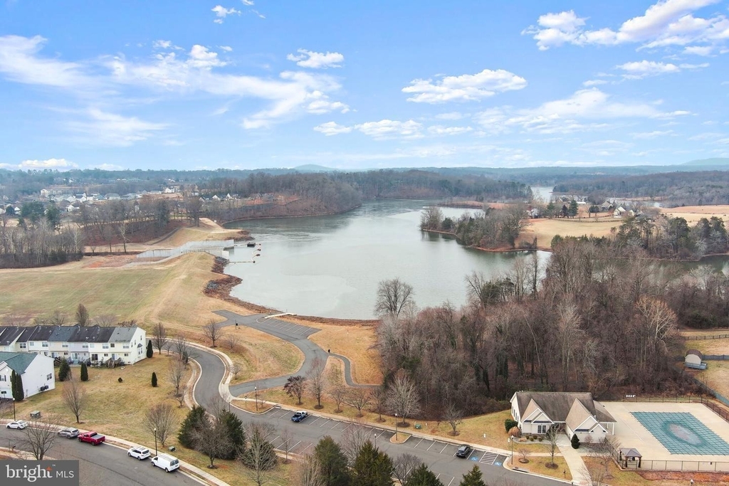 987 Longview Lane - Photo 9