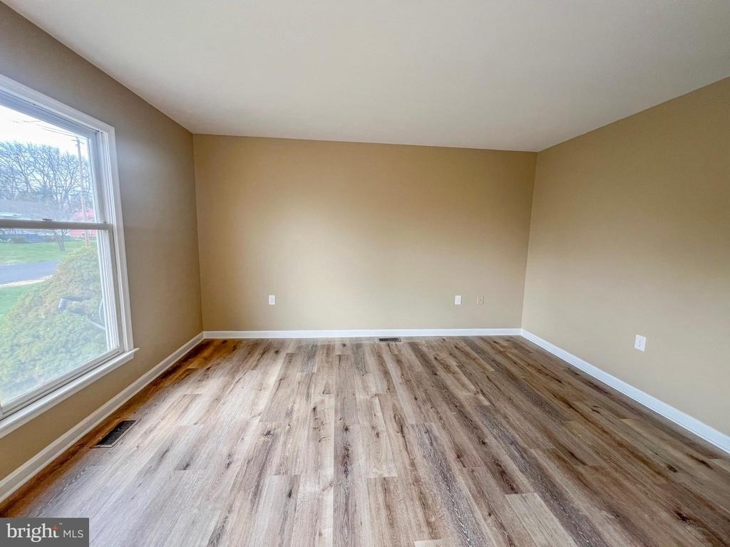26 Byrd Avenue - Photo 23