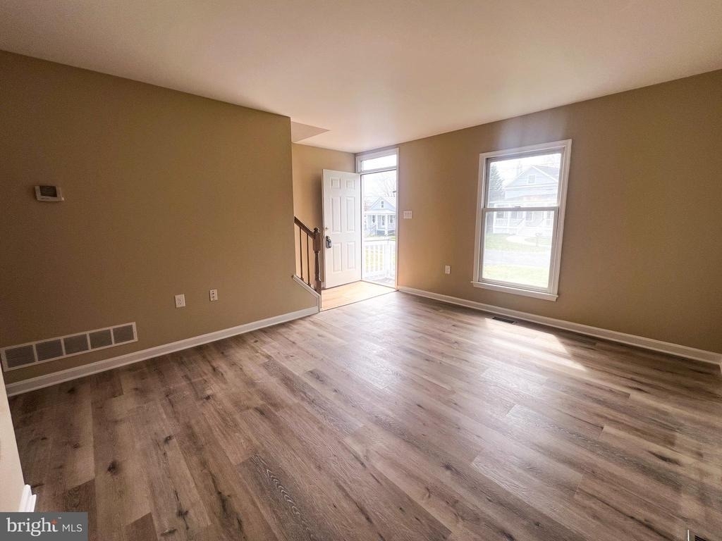 26 Byrd Avenue - Photo 3