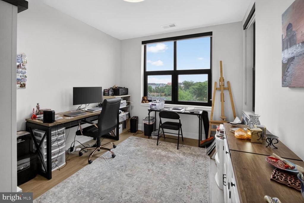 737 Swann Avenue - Photo 14