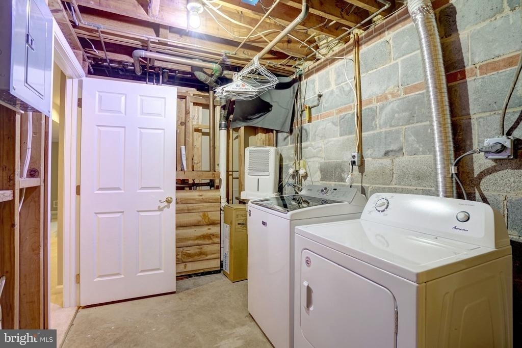 821 N Latham Street - Photo 37