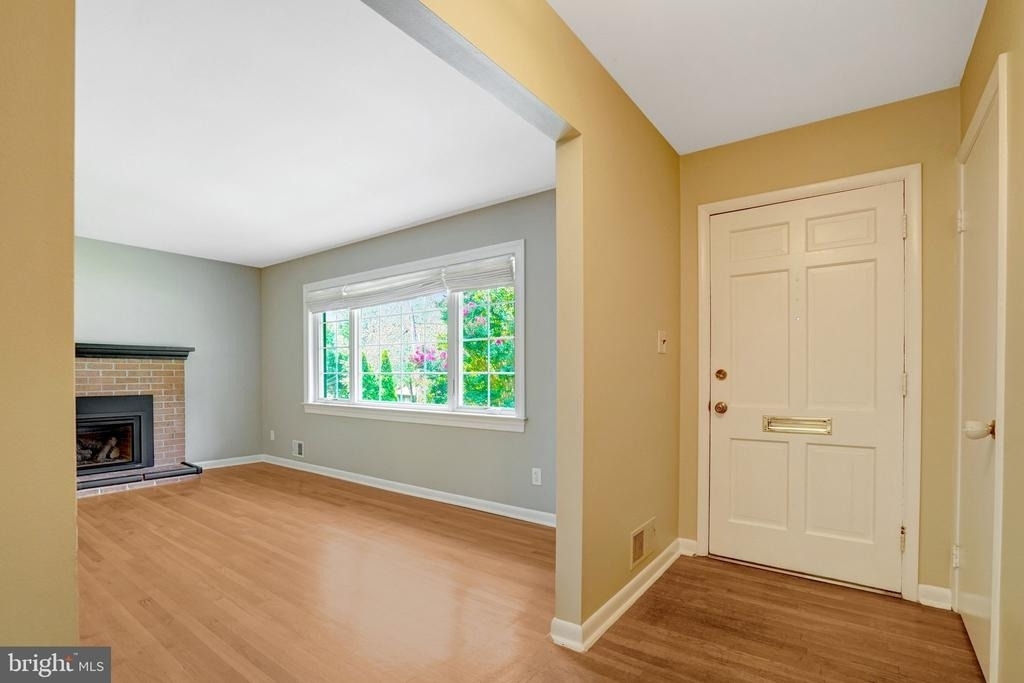 821 N Latham Street - Photo 6