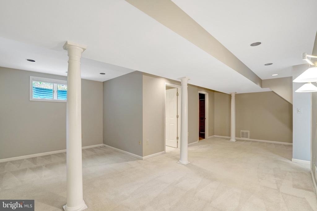 821 N Latham Street - Photo 39
