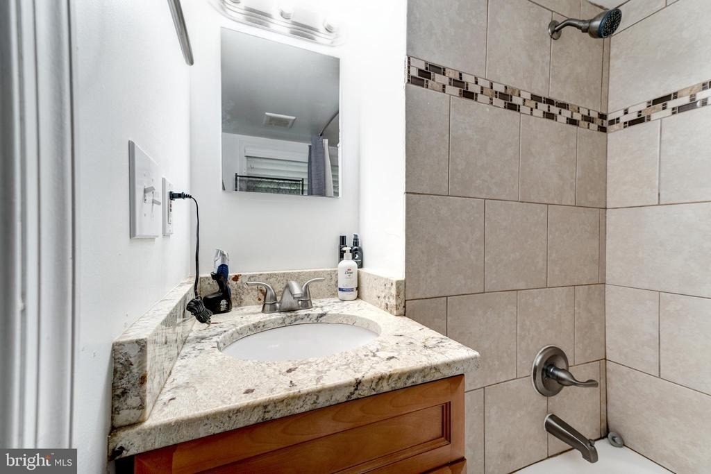 4901 7th Street N - Photo 11