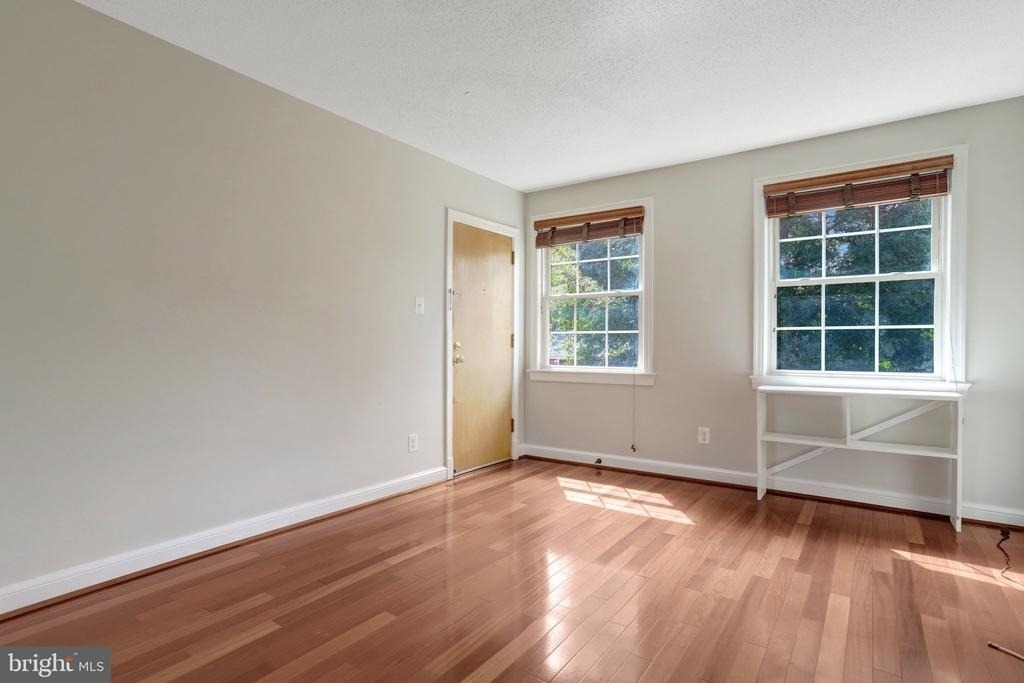 2709 Arlington Boulevard - Photo 5