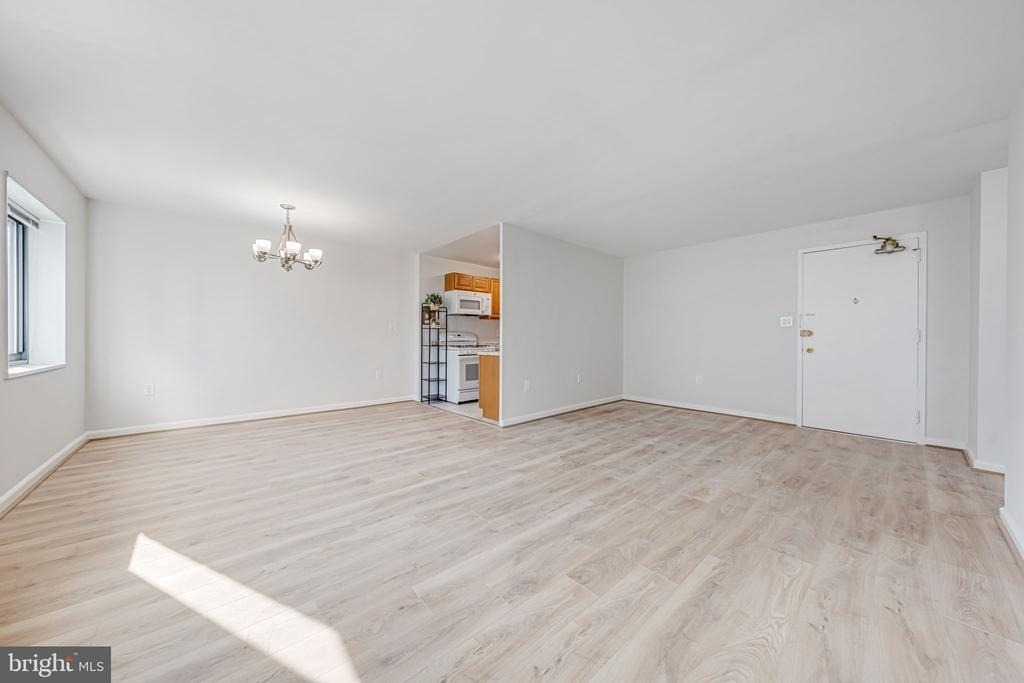 1200 S Arlington Ridge Road - Photo 5