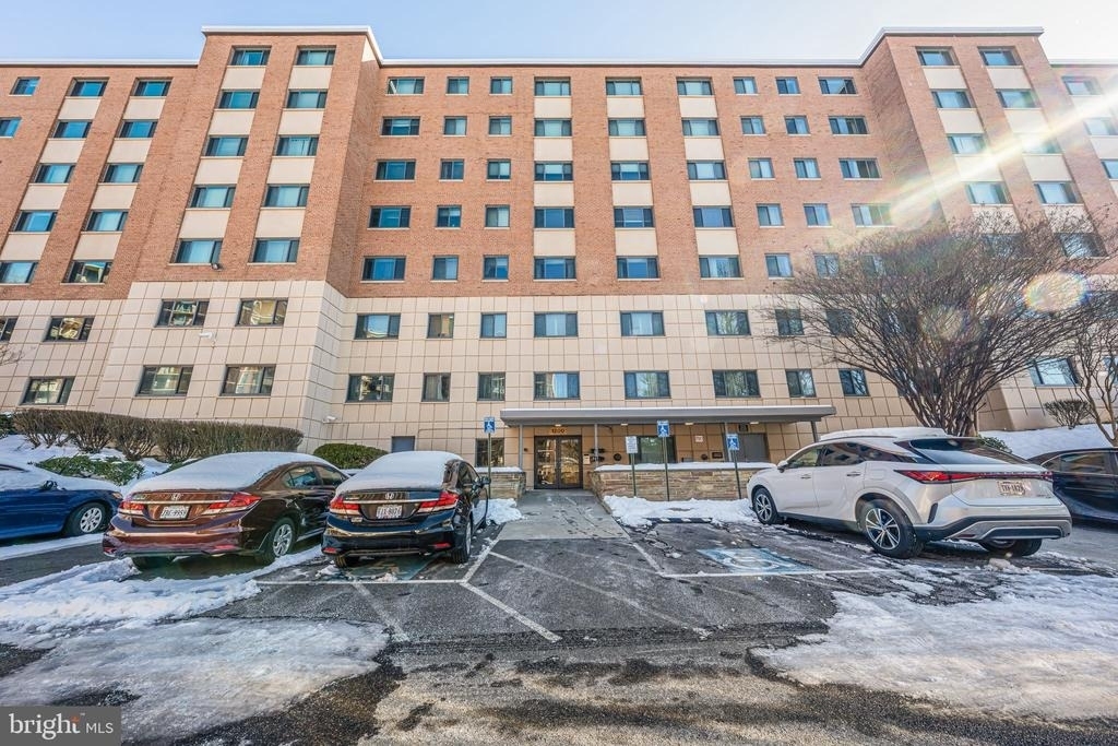 1200 S Arlington Ridge Road - Photo 1