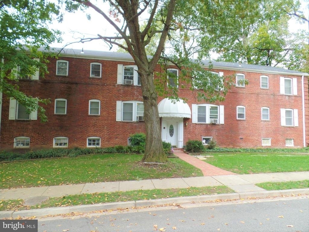 1400 N Kenilworth Street - Photo 0