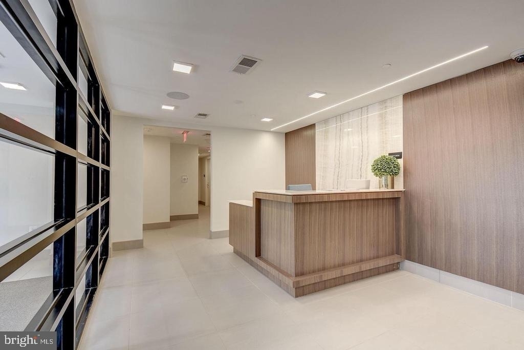 1411 Key Boulevard - Photo 2