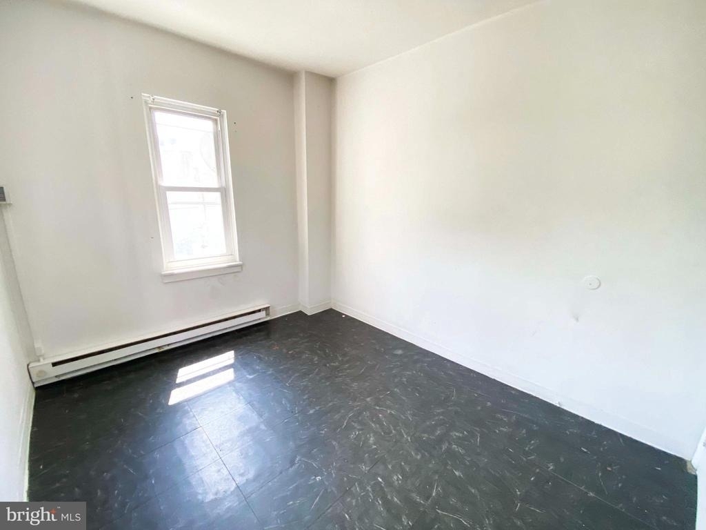 248 E Cambria Street - Photo 2